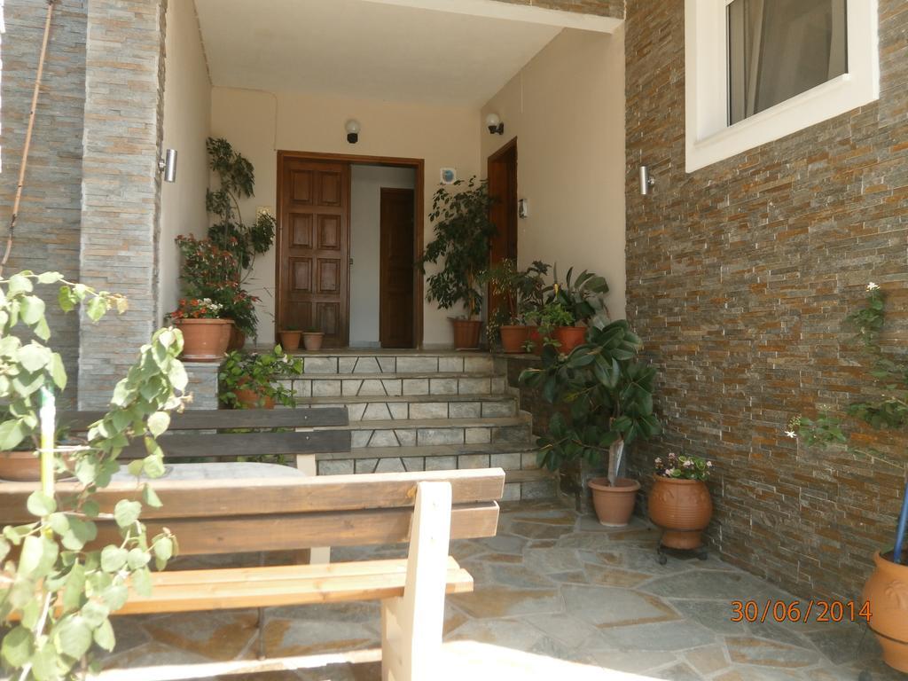 Ioannis Avrades Apartments Agiakampos  Exterior foto